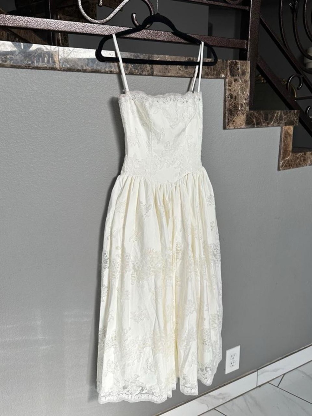 NWOT House of CB Chloe White Custom Lace + Cotton Midi Dress - Picture 2 of 5